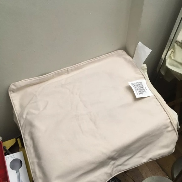 Set Of 2 Pottery Barn Zippered Pillow Covers  20 X 20 100% Cotton - Picture 5 of 15